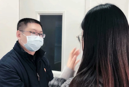 北京市顺义区经信局领导莅临力达康万级洁净间，视察口罩生产工作